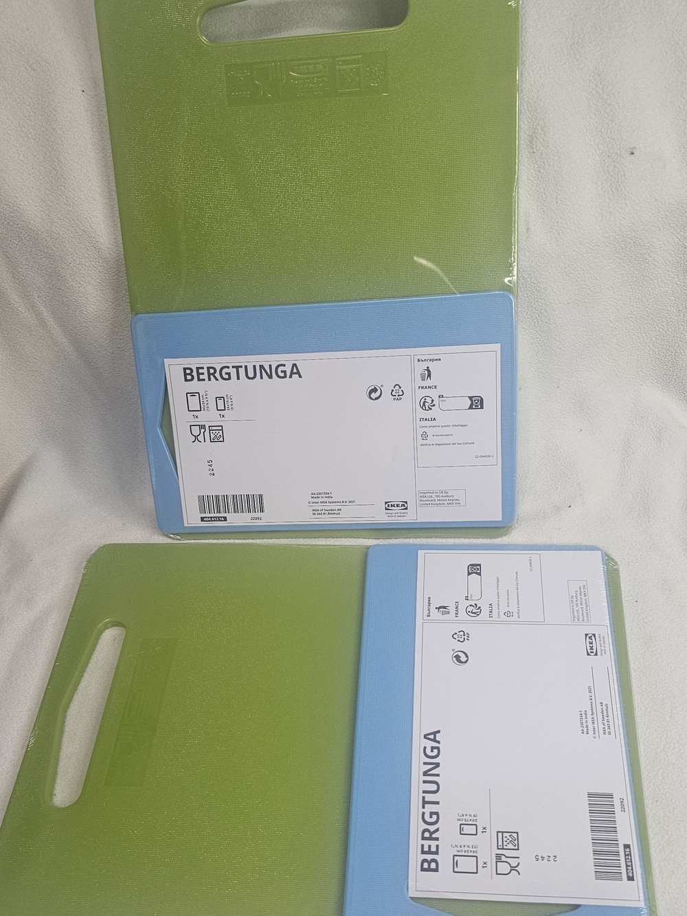 IKEA BERGTUNGA Green Cutting Board with Blue Label Pack (Set Of 2)